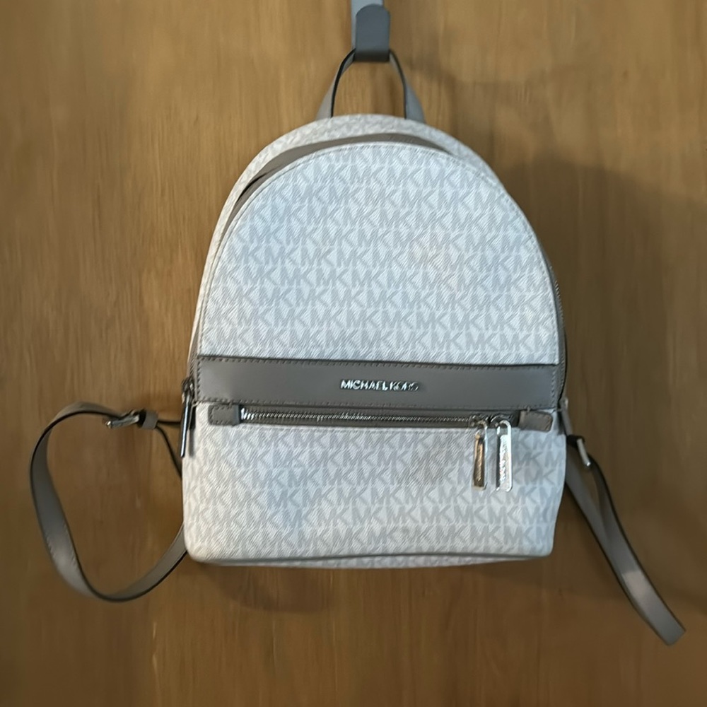 Very good condition Michael Kors backpack purse hardly used